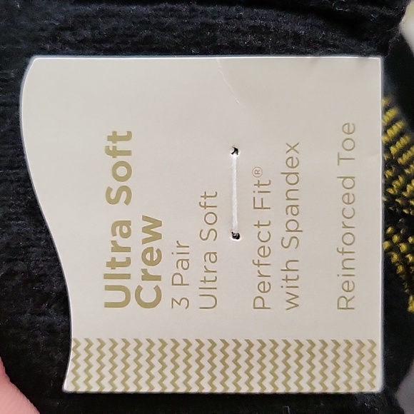 Black soft gold toe pk of 3 pairs socks.... 15 for both packs - Picture 8 of 8